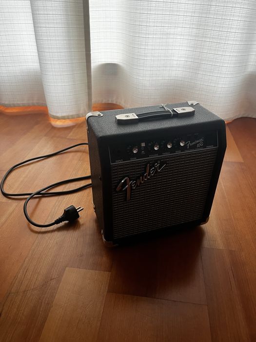 Amplificador Fender frontman 10g