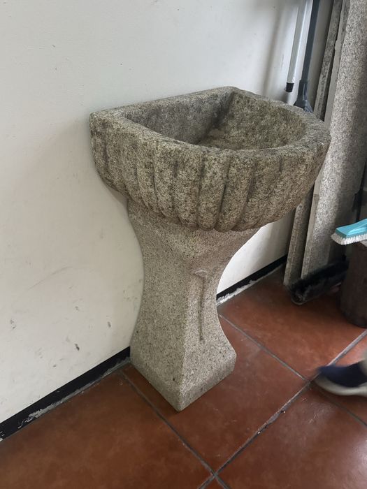 Fonte de pedra antiguidade