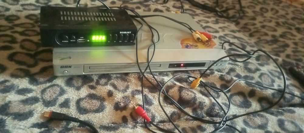 dvd плеєр та Т2 приставка