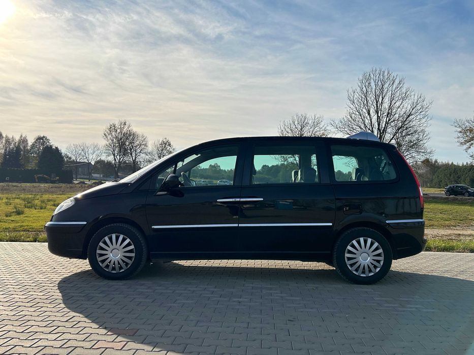 Citroen C8_2.0 HDI 136KM_7 miejsc_Lift