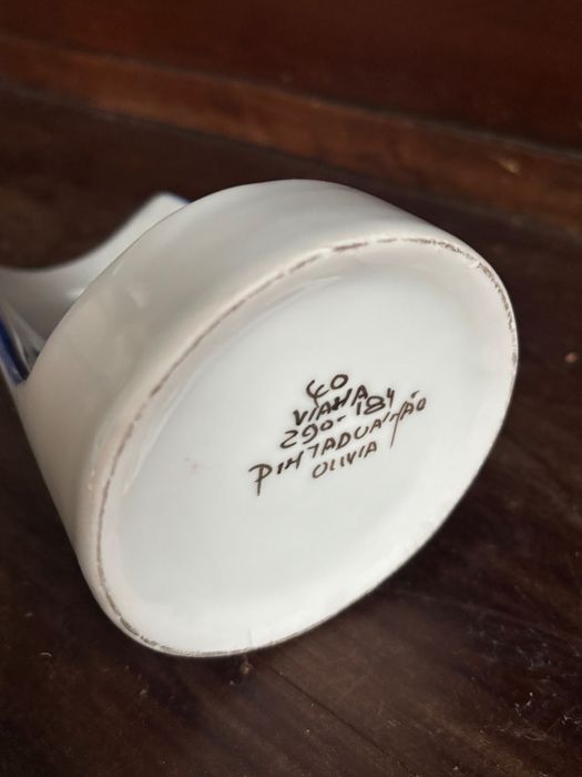 Loiça de Viana: Castiçal de Parede