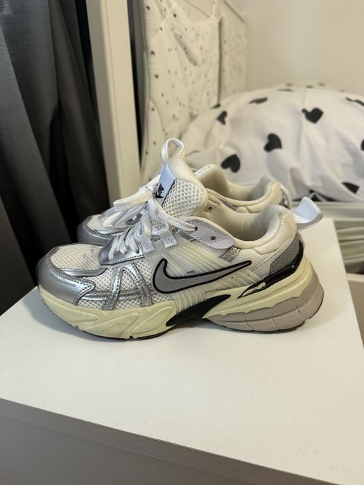 Кросівки Nike ,взуття