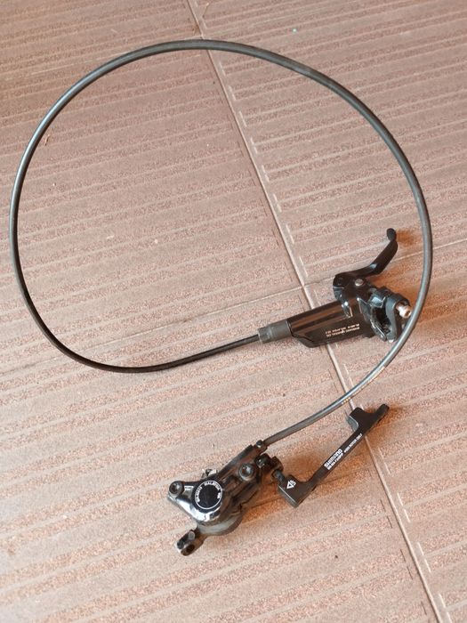 Travões hidráulicos Shimano BL-M615 frente e trás