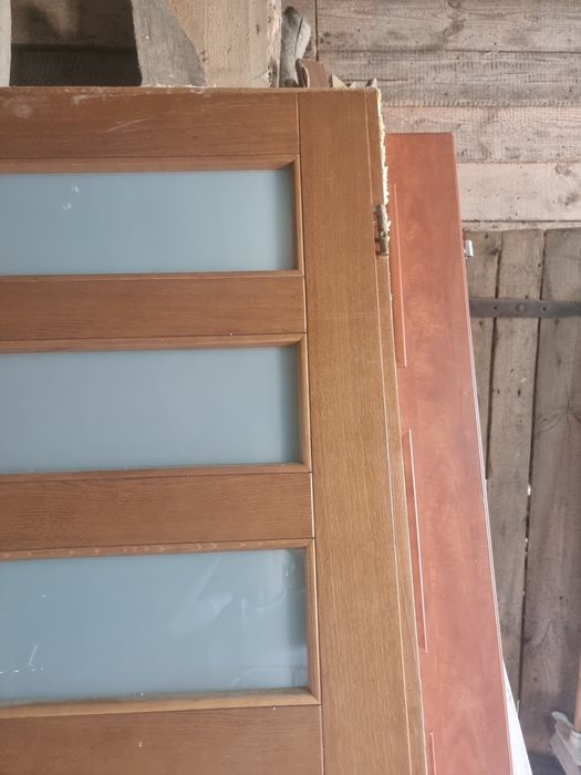 Dzwi prawe 80  drewniane nie sklejka 80 i 70 lewe sklejka