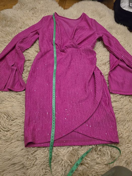 Piękna sukienka fuksja M