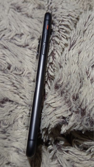 Iphone 11 64Gb продам или обменяю