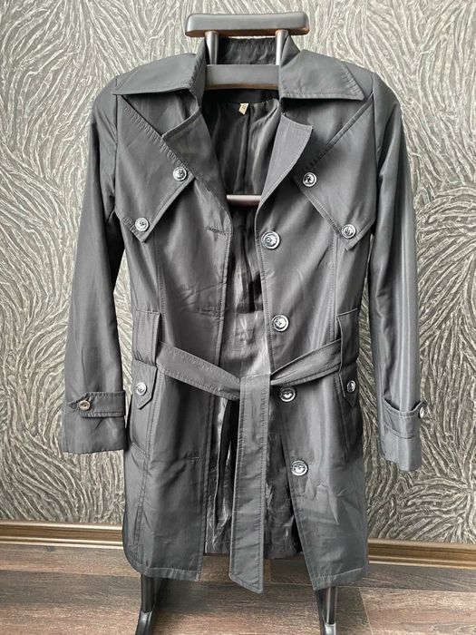 Пальто, плащ, тренч.