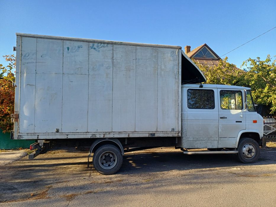 Продам Мерседес 508 - фургон 5+1