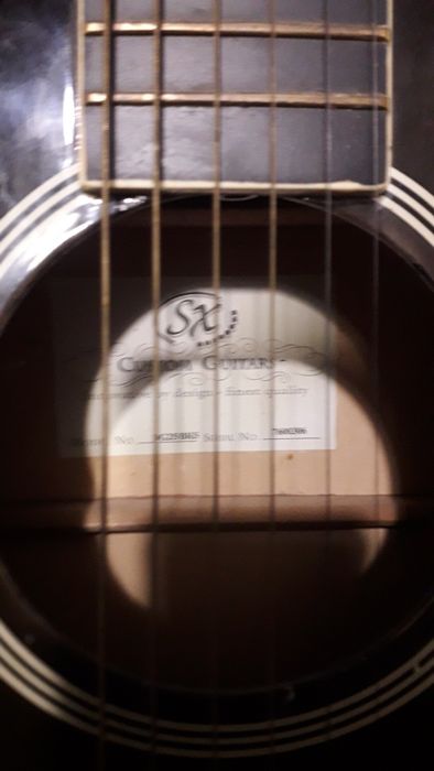 Гитара акустическая