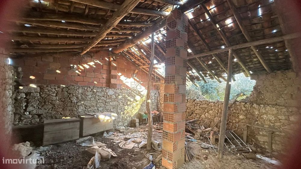 Arrecadação em ruína para recuperar no Ladoeiro, Castelo Branco