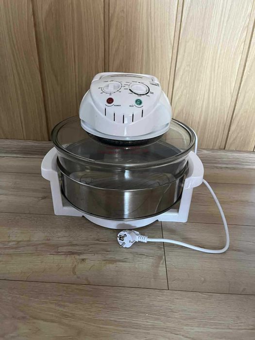 Halogenowy piekarnik konwekcyjny Esperanza – sprawny