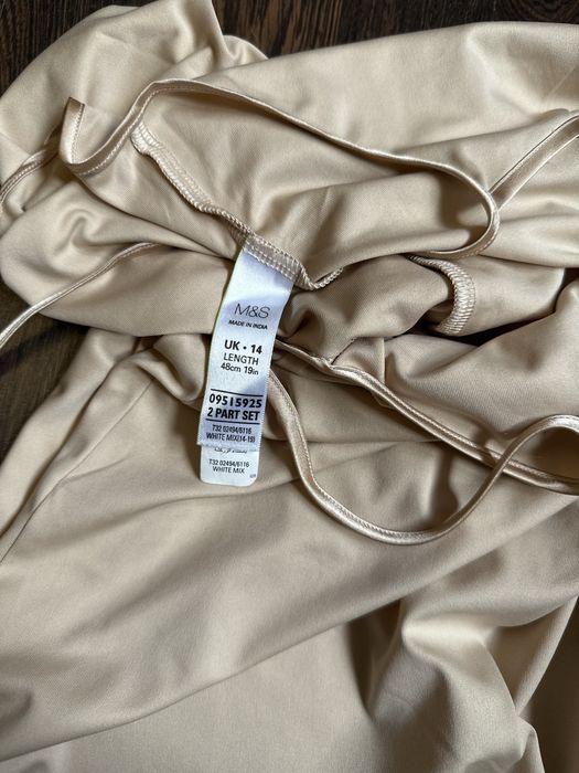 Нічна сорочка S-M беж    M&S