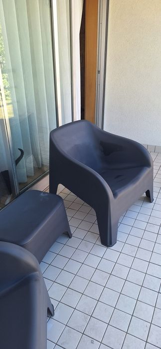 Conjunto mesa e cadeiras