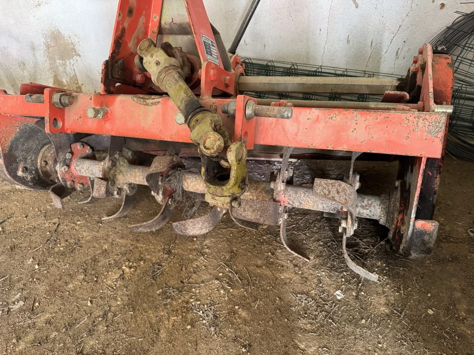 Escarificador e Frese para trator