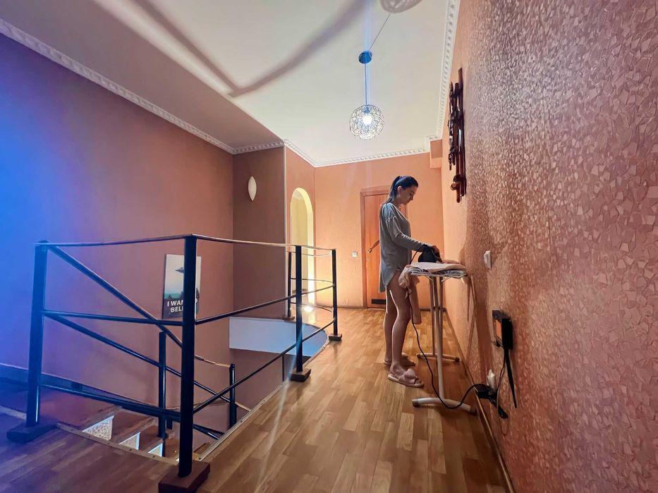 Современный хостел с отоплением для студентов метро Лыбедская.