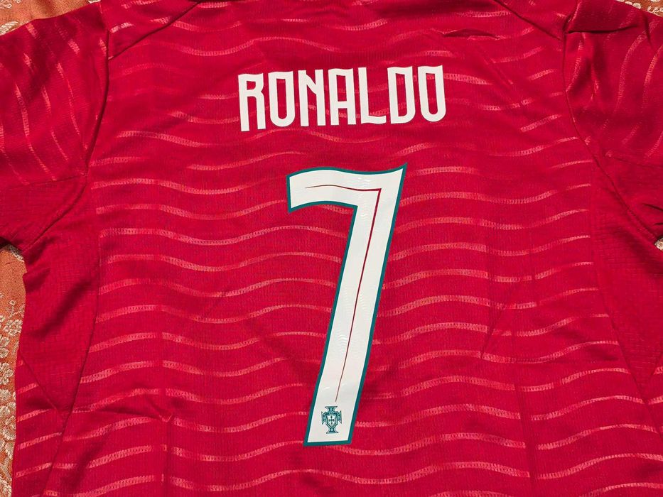 Camisola Criança RONALDO Equipamento PORTUGAL | NOVO
