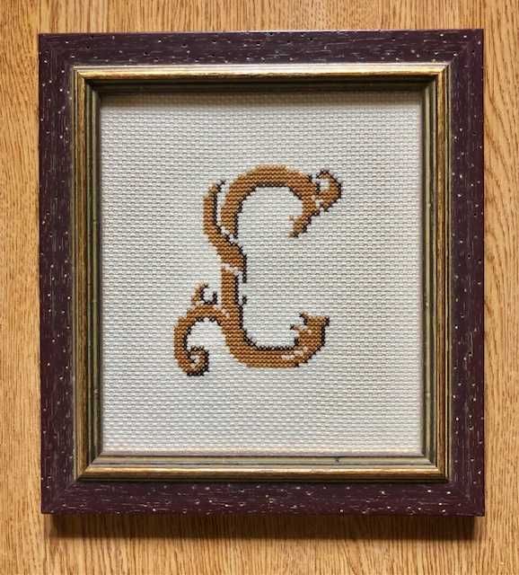Quadro em ponto cruz com a letra C