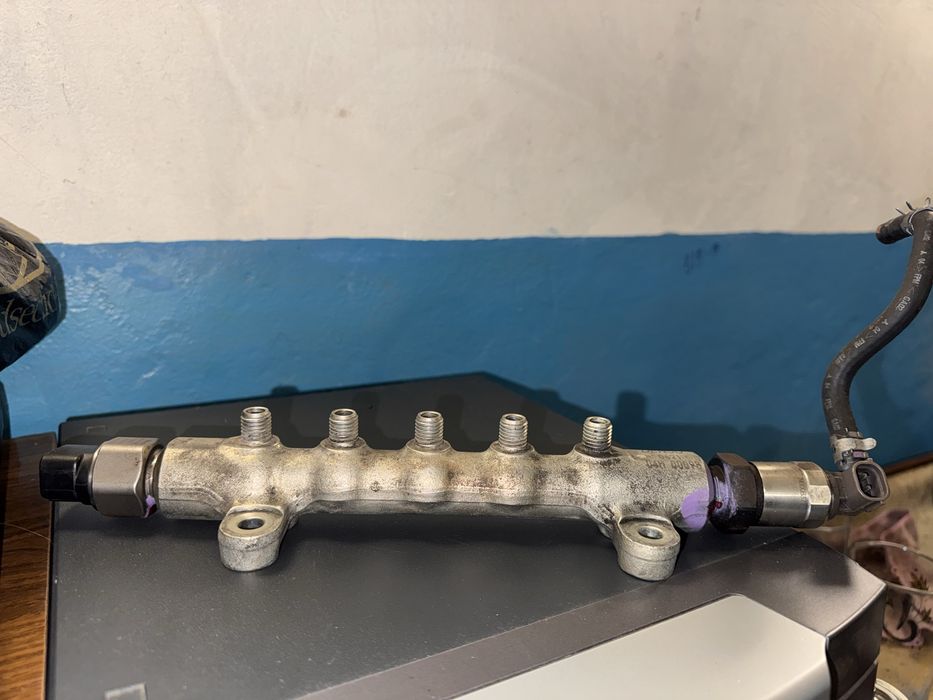 Топливная рампа РАВ (RAV) 4 3го поколения