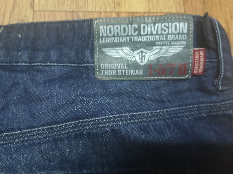 Продам джинсы thor steinar за 1500
