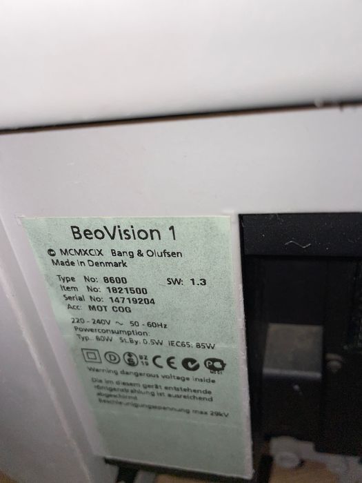 Bang & Olufsen BeoVision 1 com stand64740381731459122