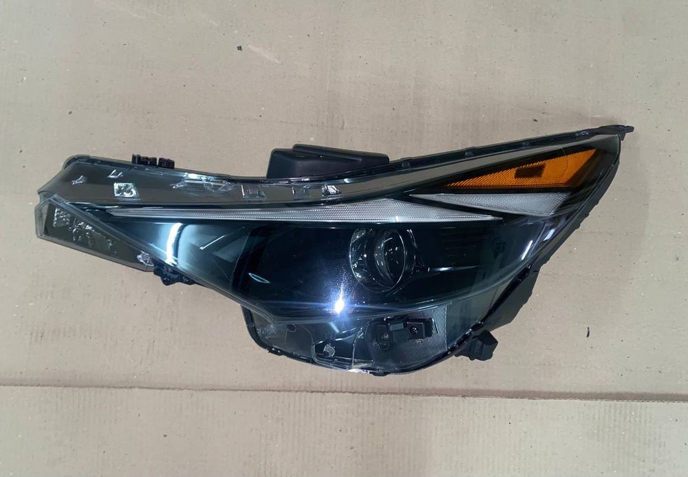 HYUNDAI, ELANTRA, Фара Галоген правая  2021 2022