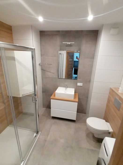 Wykonczenia wnętrz, remonty.