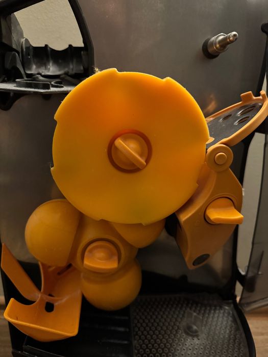 Професійна автоматична соковижималка для цитрусових Zumex Minex