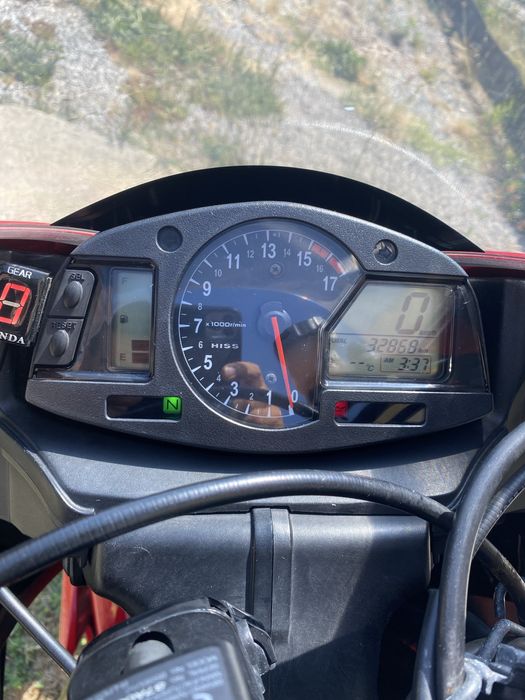 Honda CBR 600RR (como nova)