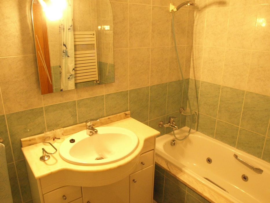 EPS41, espaçoso T3 Duplex em condomínio frente praia. Linda vista mar