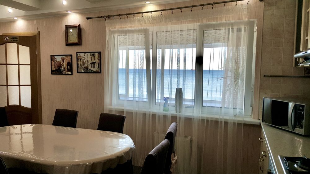 Будинок на березі моря, панорамний вид, 1 лінія