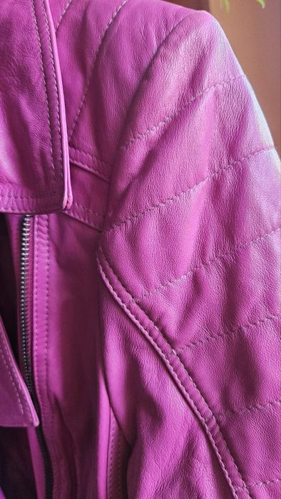 Шкіряна куртка-косуха жіноча