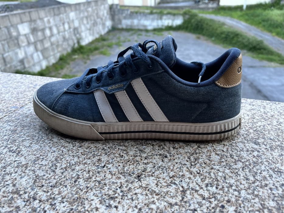 Sapatilhas Adidas  tam. 44.3