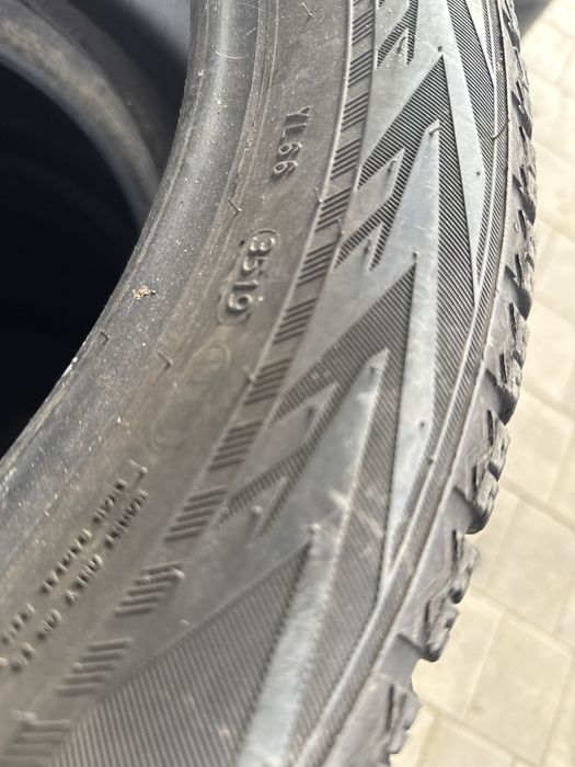 Шини резина 235/50/19 r19 Nokian комплект зимні