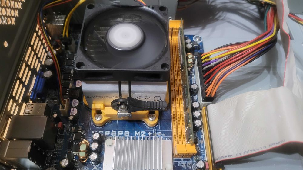 Компьютер Athlon 64 X2 5200+