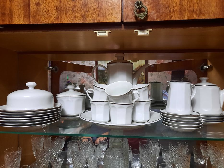 Продам сервиз производство ГДР