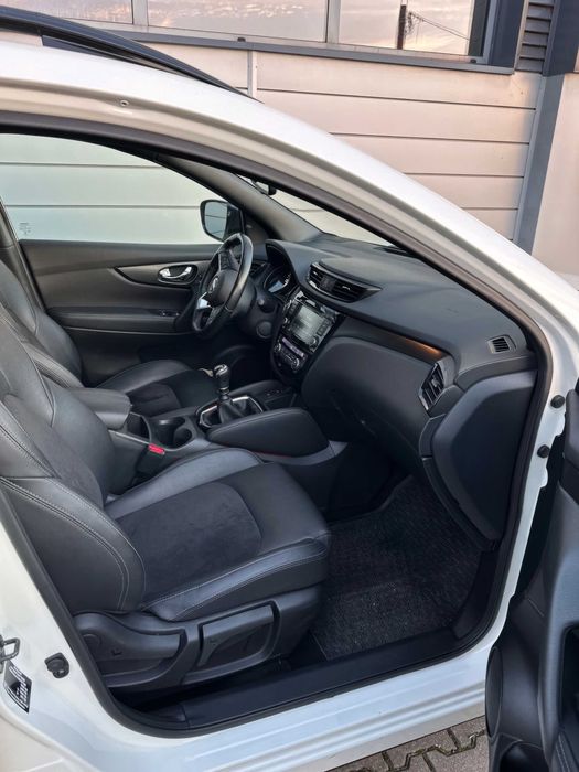 Nissan Qashqai      2020