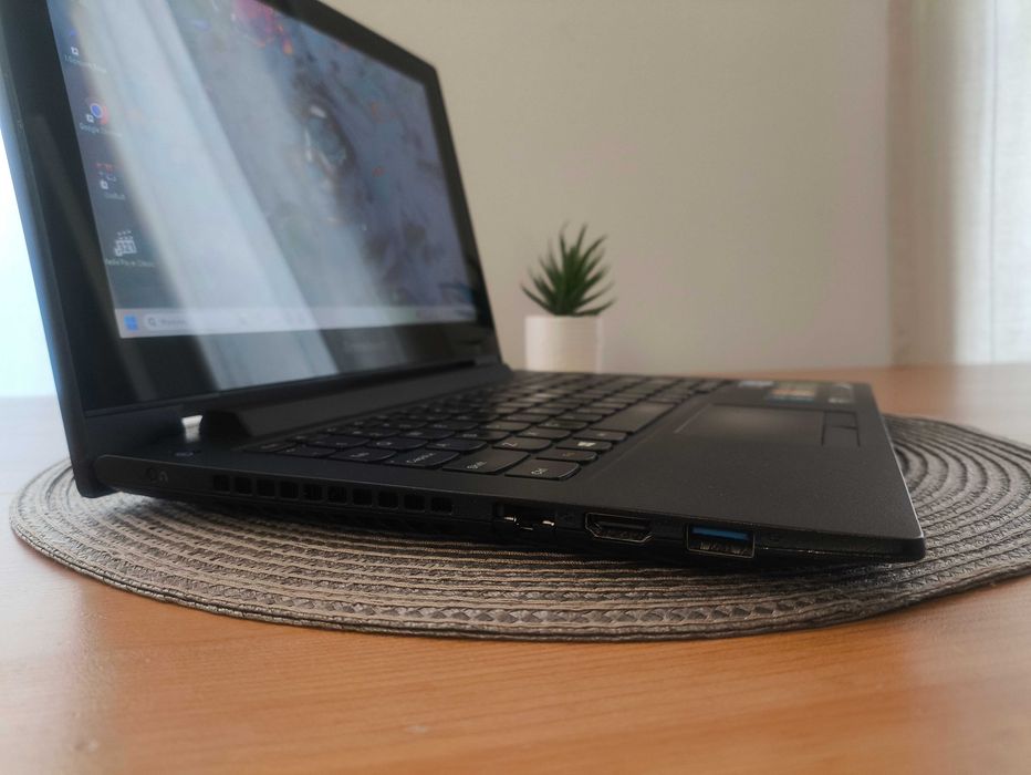 Dotykowy mini Lenovo - Windows 11 | SSD | Intel i3 | 8GB RAM