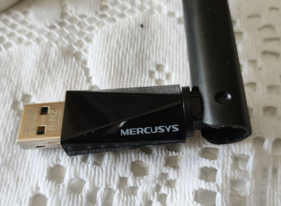 Pen USB Bluetooth Nova e outras pens USB Wireless Wi-Fi usadas e novas