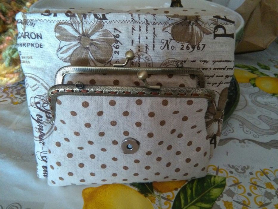 Carteira Dupla feita a mão Beje com tons castanho NOVA