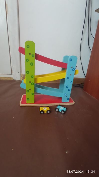 Продам трек деревянный