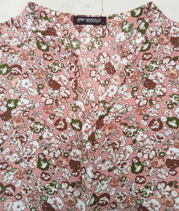 Blusa com flores