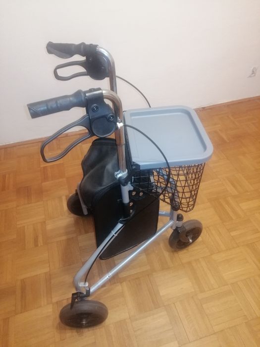 Sprzedam chodzik nieużywany