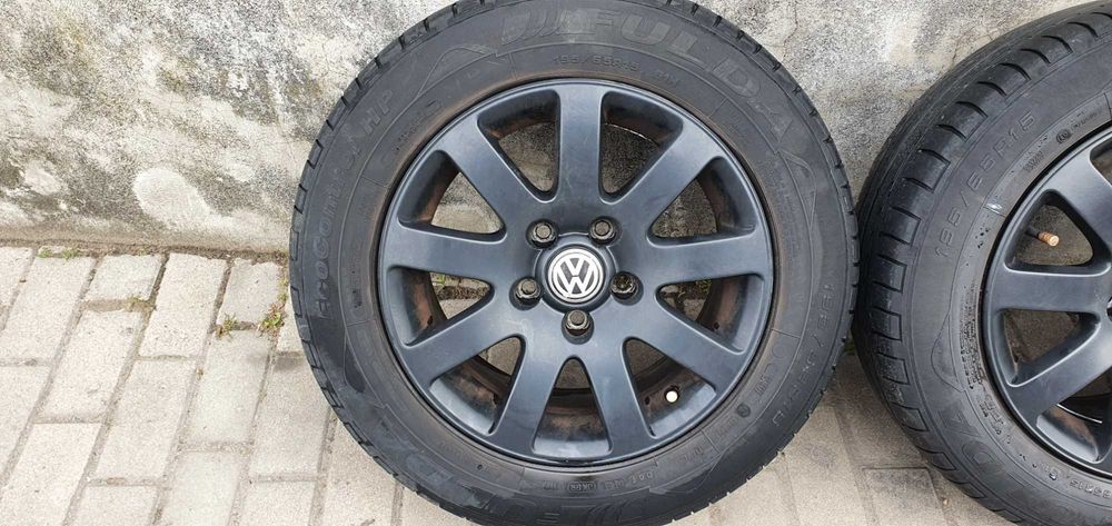 Alufelgi 15 z oponami letnimi, VW Passat i inne ET37