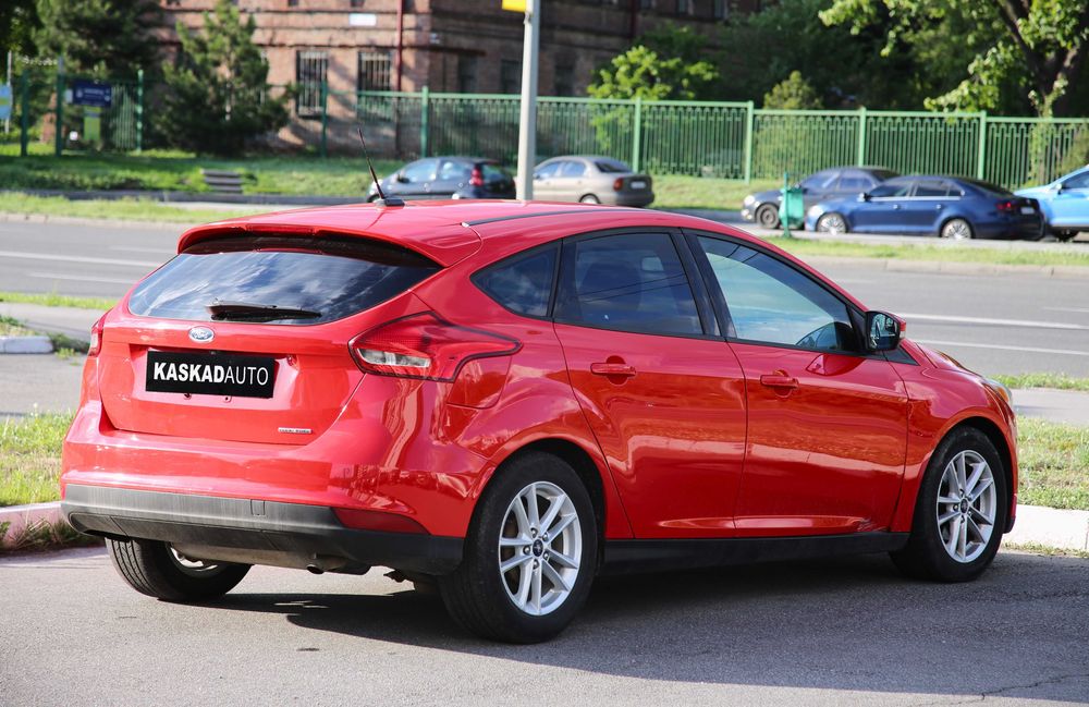 Ford Focus 2017 VIN 1FADP3K23HL247283 фото оголошення 6 з 20