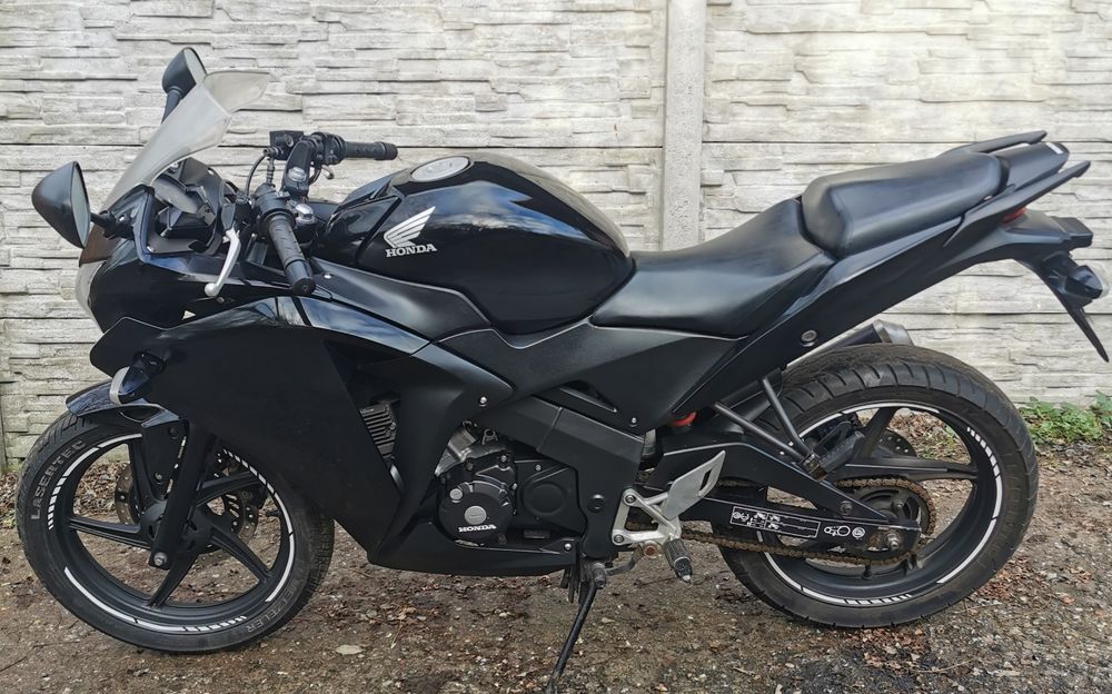 Honda Cbr 125. Rok 2014