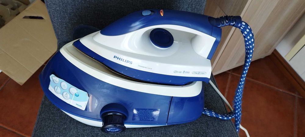 Ferro a Vapor - Philips InstantCare GC7510