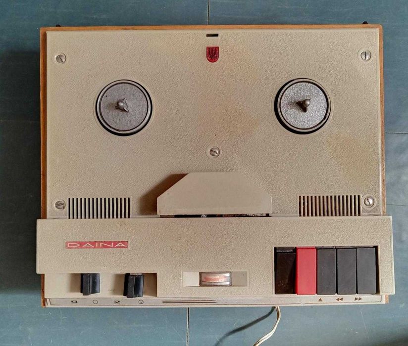 Вінтажний магнітофон DAINA Е-29   1975рік