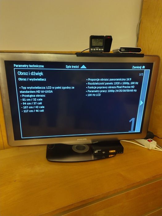 TV Philips - 32cale z unikalną funkcją Ambilight   Spectra, dołączam dekoder (DVB-T2/HEVC)