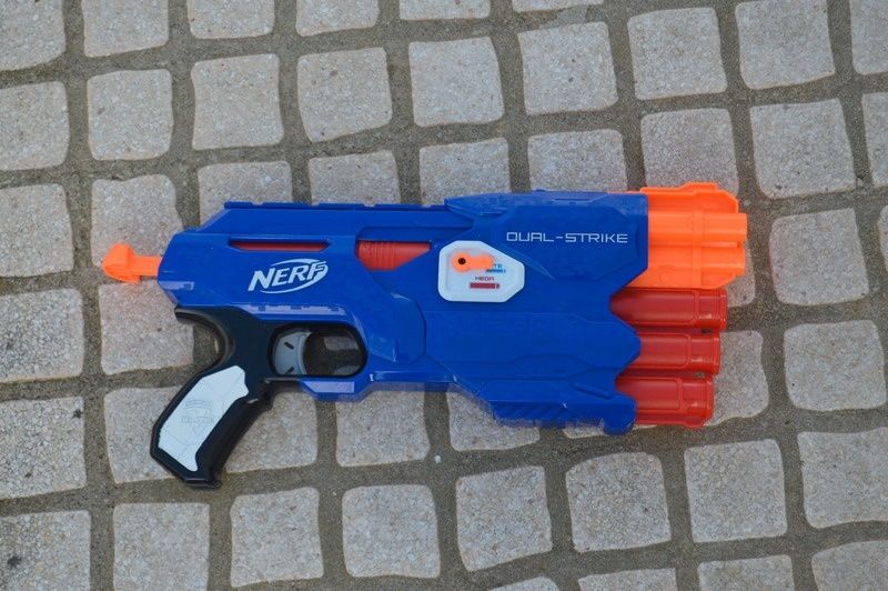Nerf Dual-Strike
