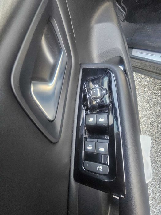 C5 X Plug-In Hybrid 225 Stop&Start e-EAT8